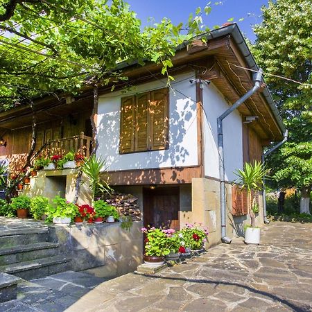 Хаджикольовата Къща Villa Medven Exterior photo