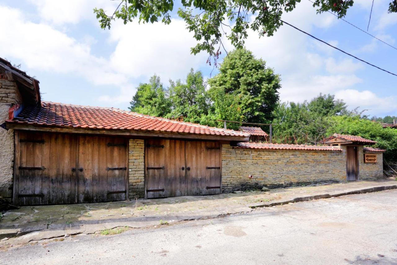 Хаджикольовата Къща Villa Medven Exterior photo